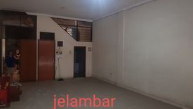 Komersial dijual dengan 5 kamar tidur di Cengkareng Barat, Jakarta