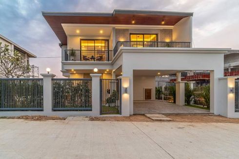 4 Bedroom House for sale in Rungsii Village Pattaya, 