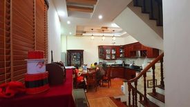 4 Bedroom House for sale in Dich Vong, Ha Noi