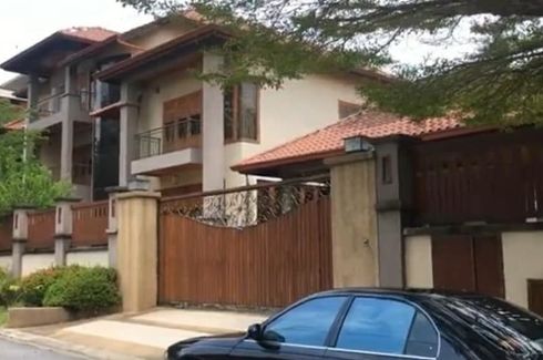 11 Bedroom House for sale in Bukit Pantai, Kuala Lumpur