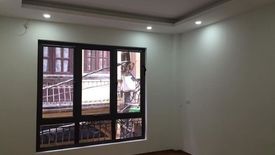 4 Bedroom House for sale in Nga Tu So, Ha Noi