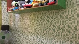 5 Bedroom House for sale in Talon Singko, Metro Manila