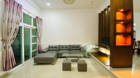 4 Bedroom House for rent in O Cho Dua, Ha Noi