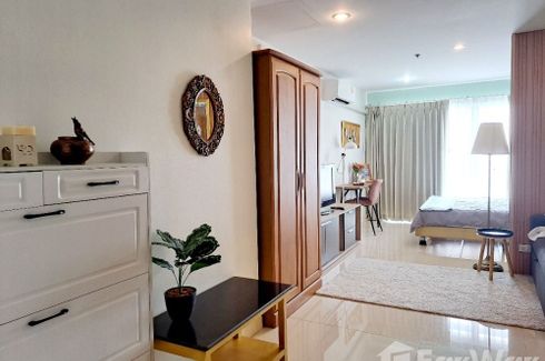 Condo for rent in Silom Suite, Silom, Bangkok near BTS Chong Nonsi