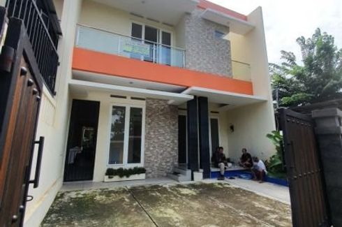 Rumah dijual dengan 5 kamar tidur di Salamanmloyo, Jawa Tengah