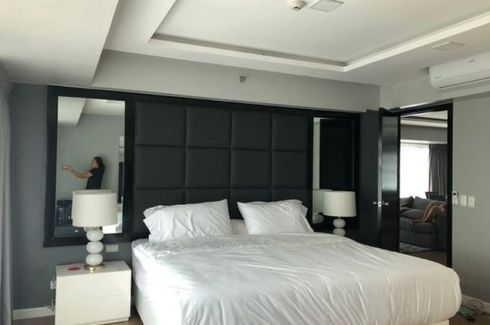 2 Bedroom Condo for sale in Kroma Tower, Bangkal, Metro Manila near MRT-3 Magallanes