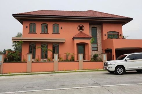 4 Bedroom House for Sale or Rent in Talon Dos, Metro Manila