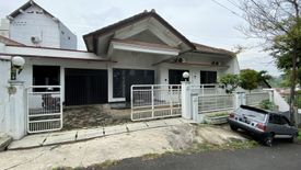 Rumah disewa dengan 4 kamar tidur di Gajah Mungkur, Jawa Tengah