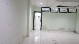 Komersial disewa dengan  di Kebayoran Lama Utara, Jakarta