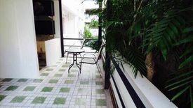 5 Bedroom Townhouse for sale in Phra Khanong Nuea, Bangkok