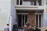 Rumah dijual dengan 3 kamar tidur di Manyar Sabrangan, Jawa Timur