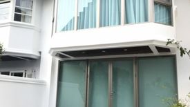 3 Bedroom Townhouse for sale in Promphan 53, Khlong Tan Nuea, Bangkok near BTS Phrom Phong