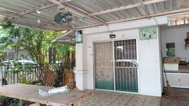 3 Bedroom Townhouse for sale in Baan Pruksa 51 Chalongkrung, Lam Pla Thio, Bangkok