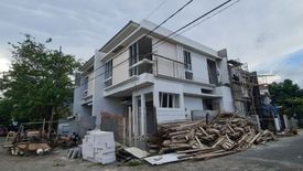 Rumah dijual dengan 4 kamar tidur di Gayungan, Jawa Timur
