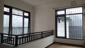 Rumah dijual dengan 3 kamar tidur di Airlangga, Jawa Timur