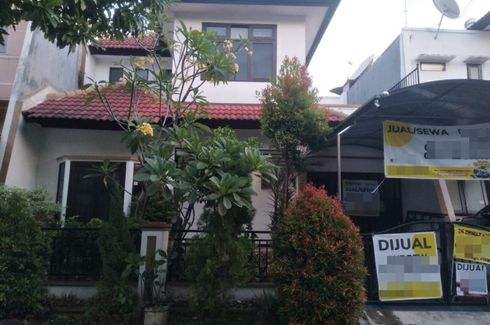 Rumah dijual dengan 3 kamar tidur di Airlangga, Jawa Timur