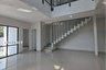 4 Bedroom House for sale in Cijagra, West Java