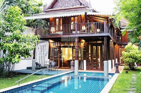5 Bedroom House for rent in Bang Chak, Bangkok near BTS Punnawithi