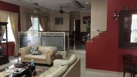 6 Bedroom House for sale in Taman Seri Gombak, Selangor