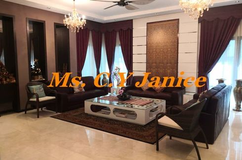 6 Bedroom Villa for sale in Kajang, Selangor