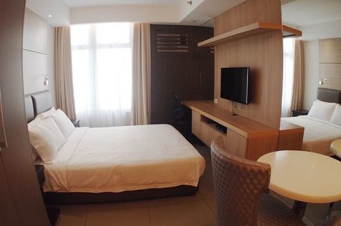 Condo for rent in Serenity Suites, Poblacion, Metro Manila