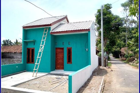 2 Bedroom House for sale in Babadan, Central Java