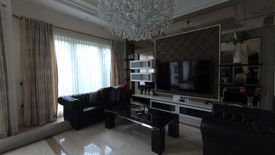 Rumah dijual dengan 4 kamar tidur di Alam Jaya, Banten