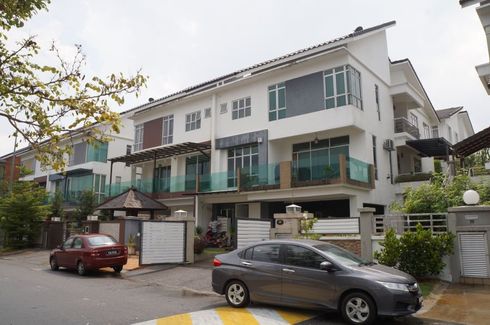 5 Bedroom House for sale in Taman Prima Saujana, Selangor