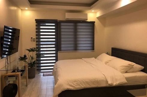 3 Bedroom Condo for sale in San Lorenzo, Metro Manila
