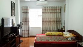 Cần bán nhà riêng 4 phòng ngủ tại Vĩnh Phúc, Quận Ba Đình, Hà Nội