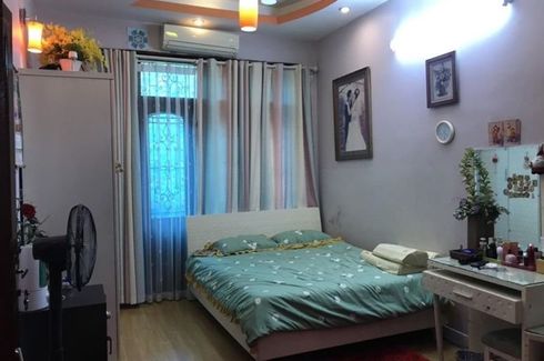 Cần bán nhà riêng 4 phòng ngủ tại Nghĩa Tân, Quận Cầu Giấy, Hà Nội