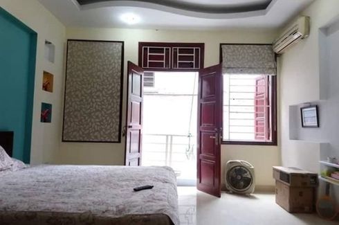 2 Bedroom House for sale in Thuy Khue, Ha Noi