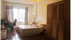 4 Bedroom House for sale in Dich Vong Hau, Ha Noi