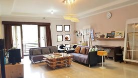 Rumah dijual dengan 6 kamar tidur di Pasteur, Jawa Barat