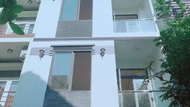 7 Bedroom Townhouse for rent in O Cho Dua, Ha Noi