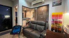 1 Bedroom Condo for sale in Urbano Absolute Sathon - Taksin, Khlong Ton Sai, Bangkok near BTS Krung Thon Buri