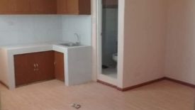 Apartment for sale in Urdaneta, Metro Manila near MRT-3 Ayala