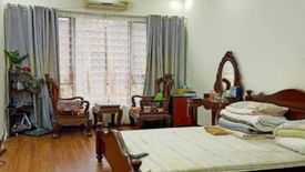 3 Bedroom House for sale in Thuong Dinh, Ha Noi