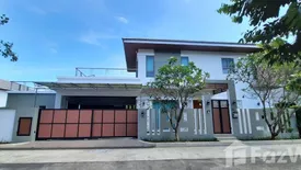 LUXURY VILLA AT CHALONG MIRACLE LAKEVIEW Land : square wah Living :  450 sqm 3 Bedrooms 5 Bathrooms 1 office room 1 maid room 1 sauna room ?  Villa for sale in Phuket | Dot Property
