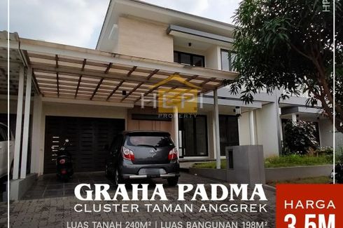 Rumah dijual dengan 5 kamar tidur di Krapyak, Jawa Tengah