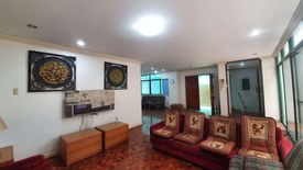 4 Bedroom Townhouse for rent in South Triangle, Metro Manila near MRT-3 Quezon Avenue