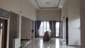 5 Bedroom House for sale in Pungging, East Java