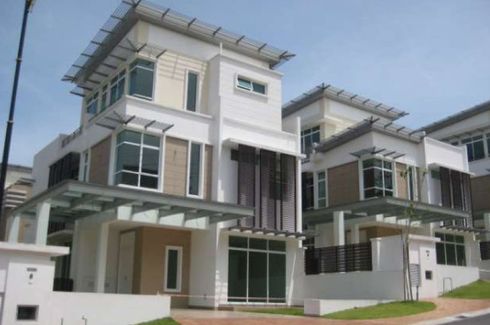 3 Bedroom Townhouse for sale in Rawang, Selangor