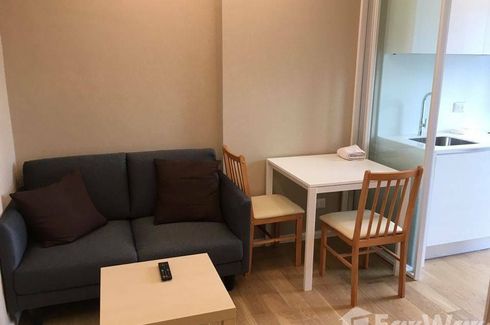 1 Bedroom Condo for rent in The Saint Residences, Chom Phon, Bangkok near MRT Phahon Yothin