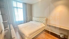 1 Bedroom Condo for sale in The Diplomat 39, Khlong Tan Nuea, Bangkok near BTS Phrom Phong