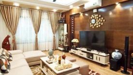 4 Bedroom Townhouse for sale in Khuong Trung, Ha Noi