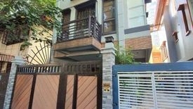 5 Bedroom Townhouse for sale in West Crame, Metro Manila near MRT-3 Santolan