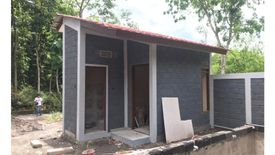 4 Bedroom House for sale in Joho, Central Java