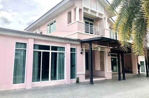 6 Bedroom House for sale in Racha Thewa, Samut Prakan