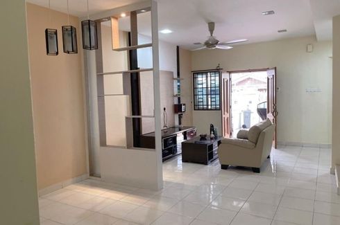 3 Bedroom House for rent in Taman Mount Austin, Johor